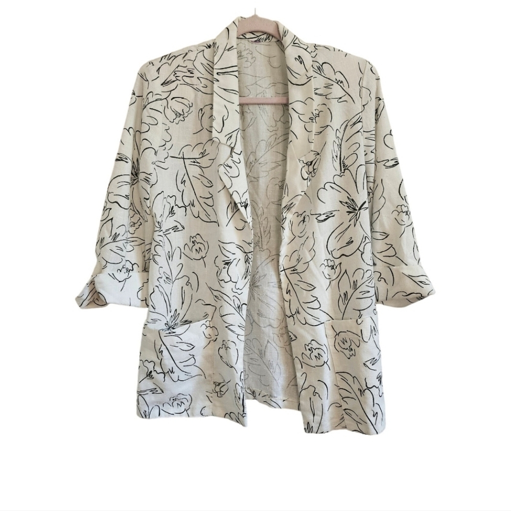 White graphic floral print vintage blazer size Small Medium patch pockets cotton